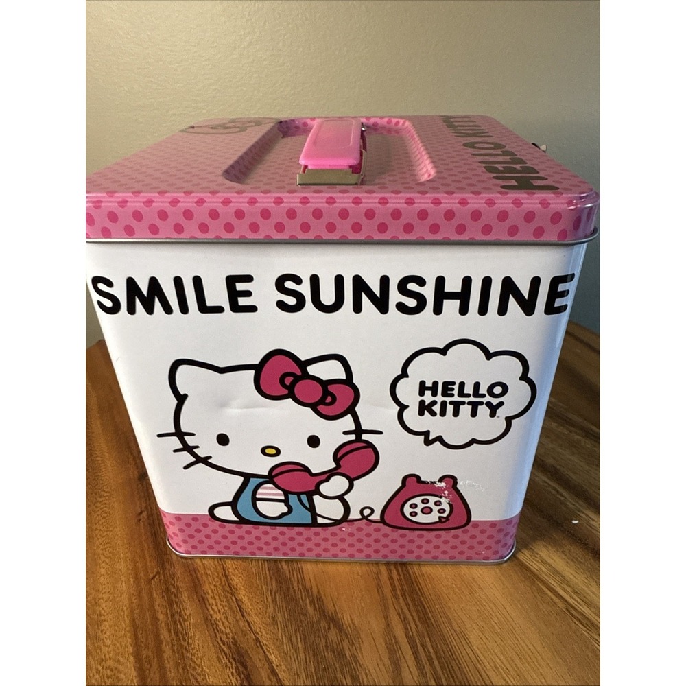 Hello Kitty Lock Tin Box - Picture 5 of 7